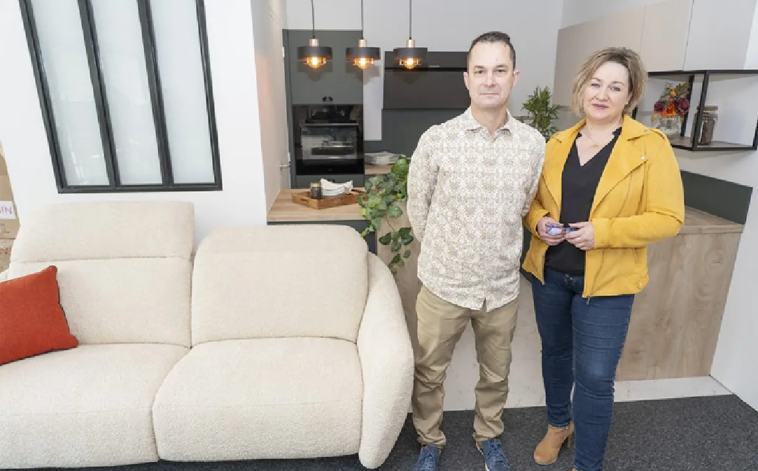 Isabelle et Davy dans leur showroom IDEE&CO à Verdun