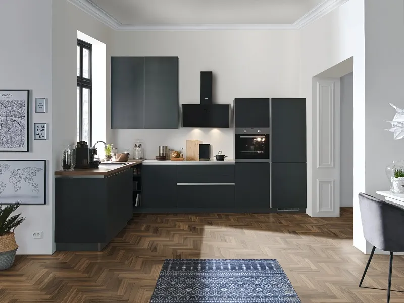 Coin cuisine sans poignée avec magnifiques façades anti-traces anthracite mat et profilé alu