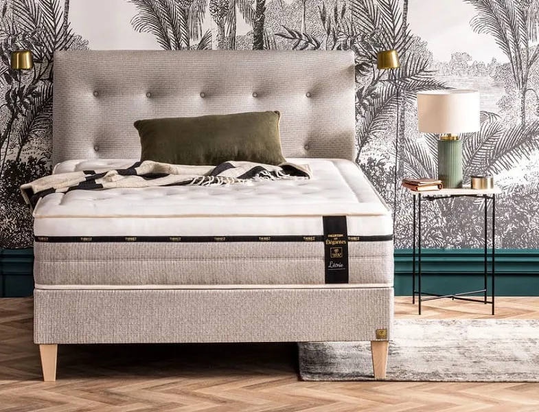 Matelas LÉONIE Ép.34cm, Accueil très moelleux/Soutien mi-ferme, double suspension de 2481 ressorts carénés acier, Flowfoam et Latex, 7 zones