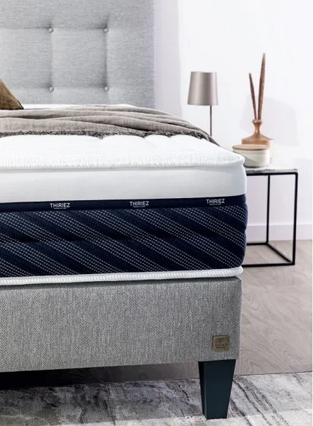 Matelas OLYMPE Ép. 28cm, Accueil très enveloppant/Soutien ferme, 1053 ressorts, Mousse à mémoire de forme et mousse The, 7 zones