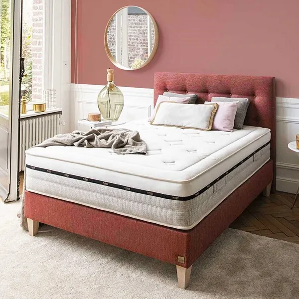 Sommier tapissier Épaisseur 20cm tissu Rouge Paris, lattes passives, plus de 20 tissus disponibles.